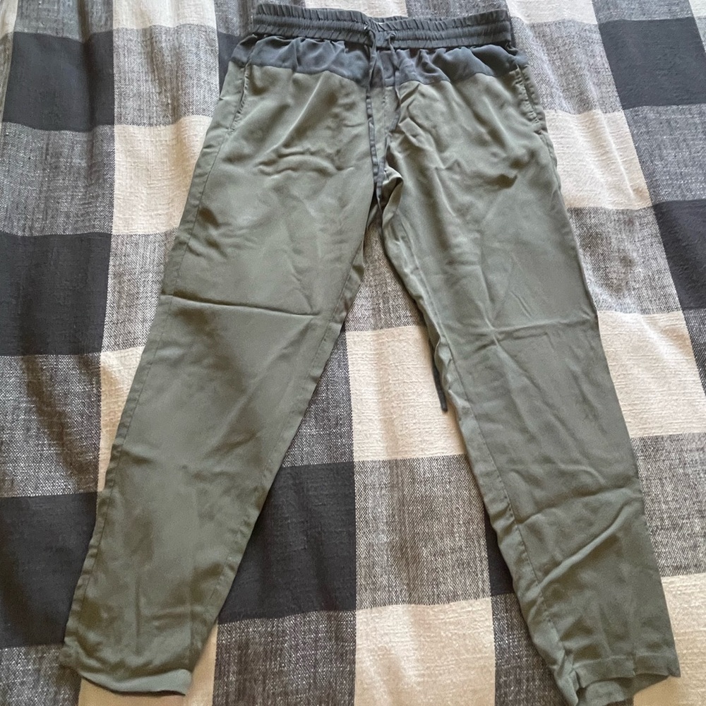 Lou & Grey silk pants